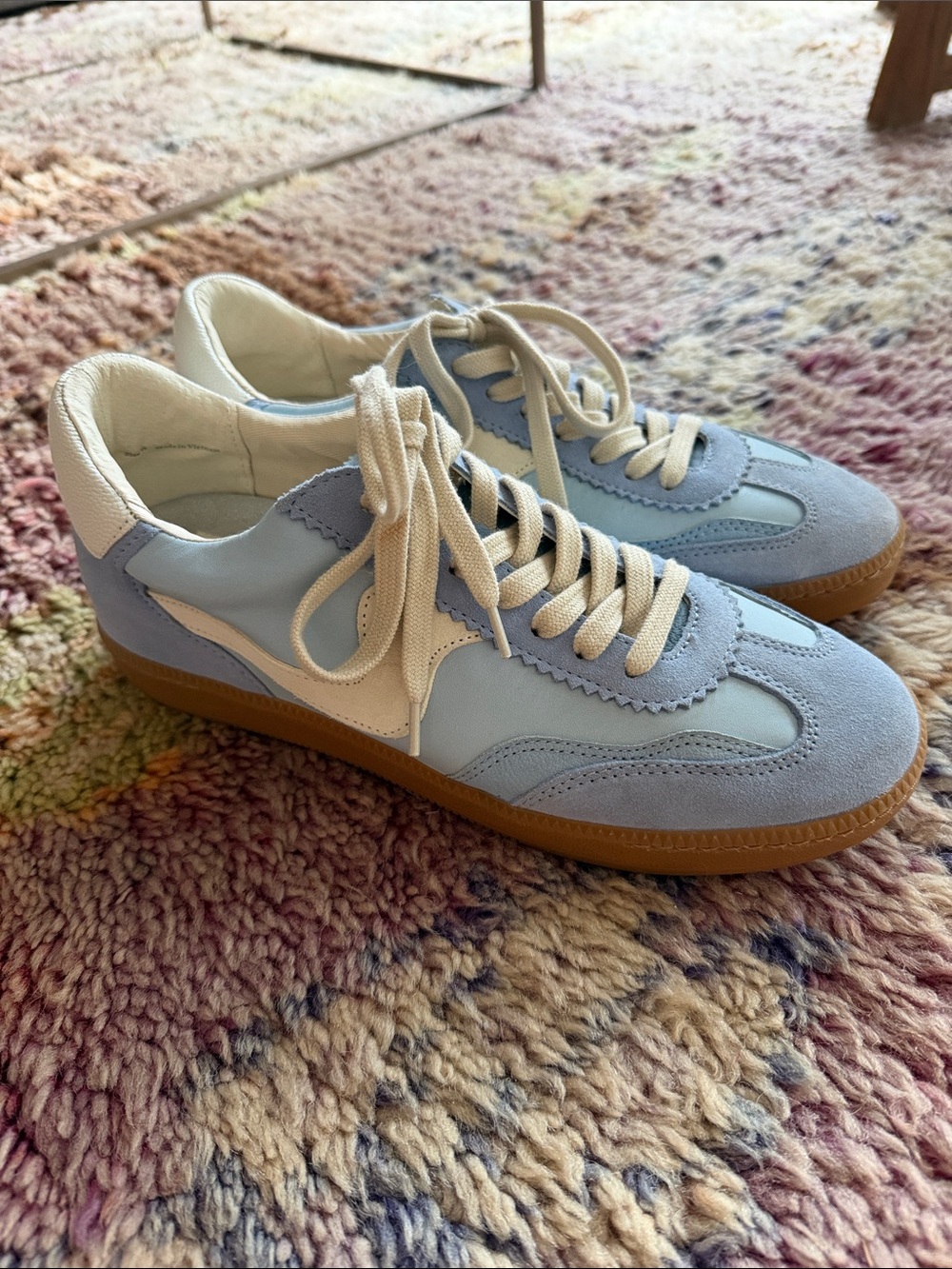 Dolce Vita Women's Light Blue and White Low-Top Sneakers
